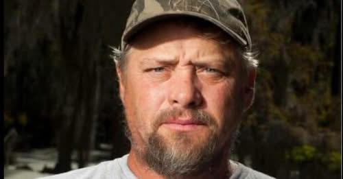 Swamp People Star Junior Edwards Dies – Louisiana Legend and TV Favorite Stopped Breathing, Leaving Fans Heartbroken – The Grit, Spirit, and Legacy of Bayou Life Remembered as Tributes Pour In – Read the full story